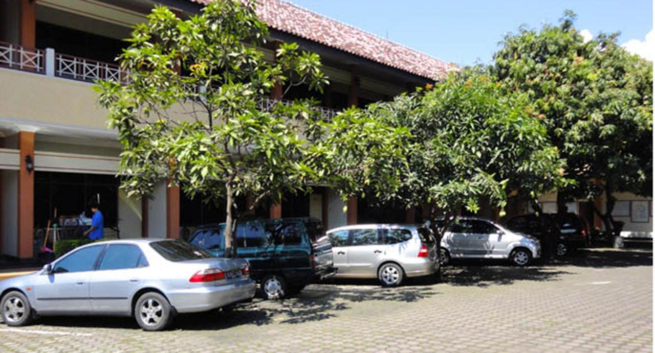 Langensari Hotel Cirebon Dış mekan fotoğraf