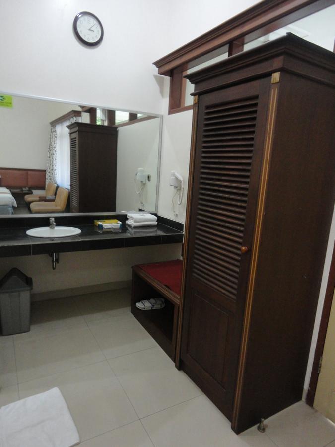 Langensari Hotel Cirebon Dış mekan fotoğraf